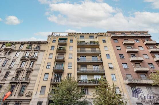 5 Locali Milano RM8225