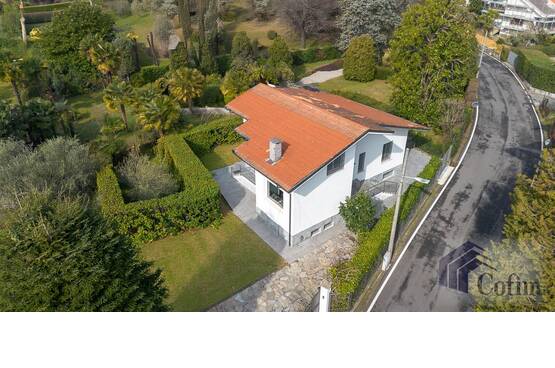 Villa singola Lesa RM8969