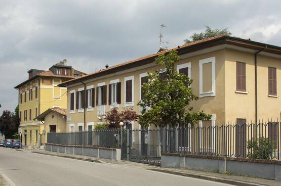 Villa bifamiliare dell'800 da vivere alle porte di Milano  Canzo (Peschiera Borromeo) - in Vendita